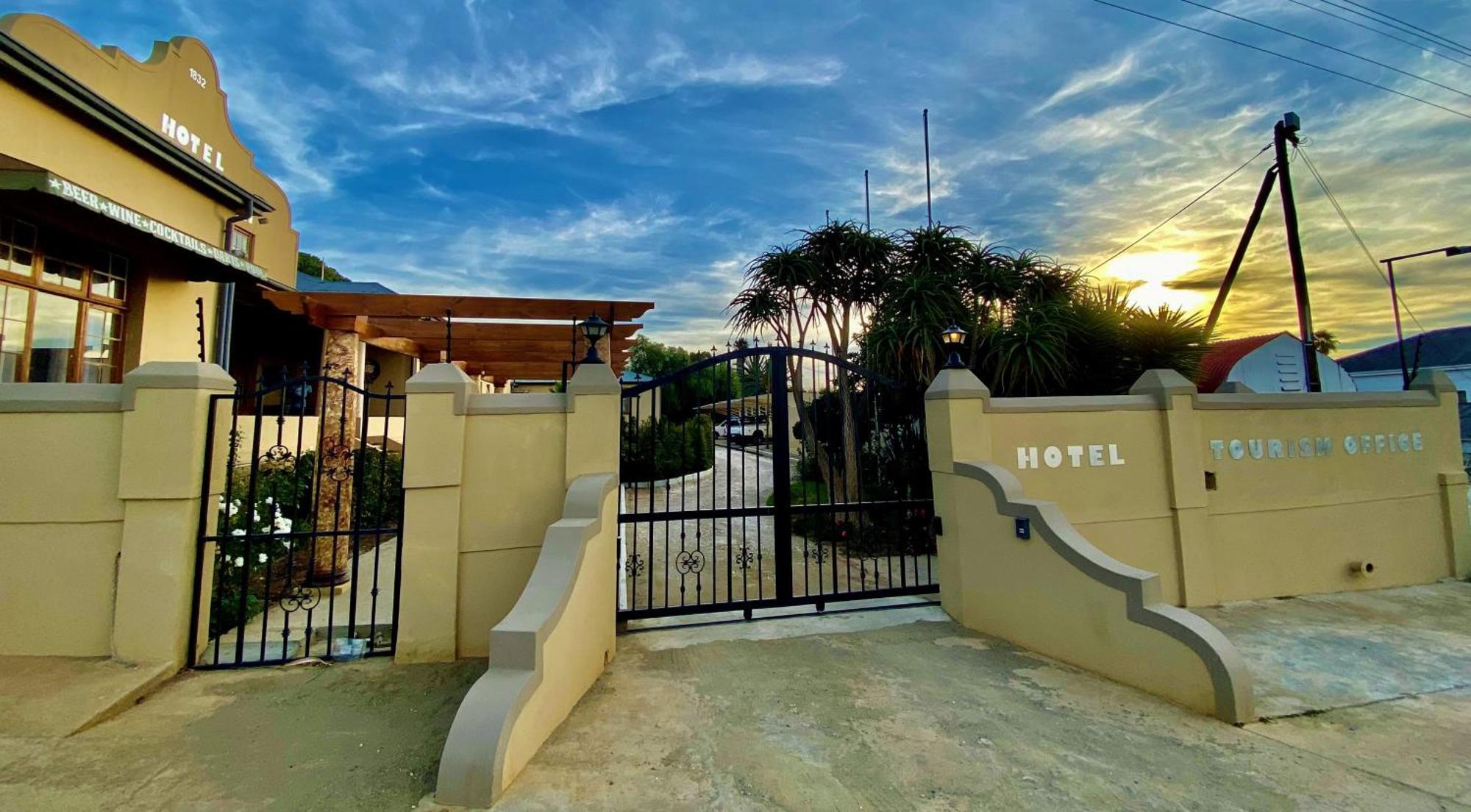 Schulteheim Hotel Uniondale  Ngoại thất bức ảnh