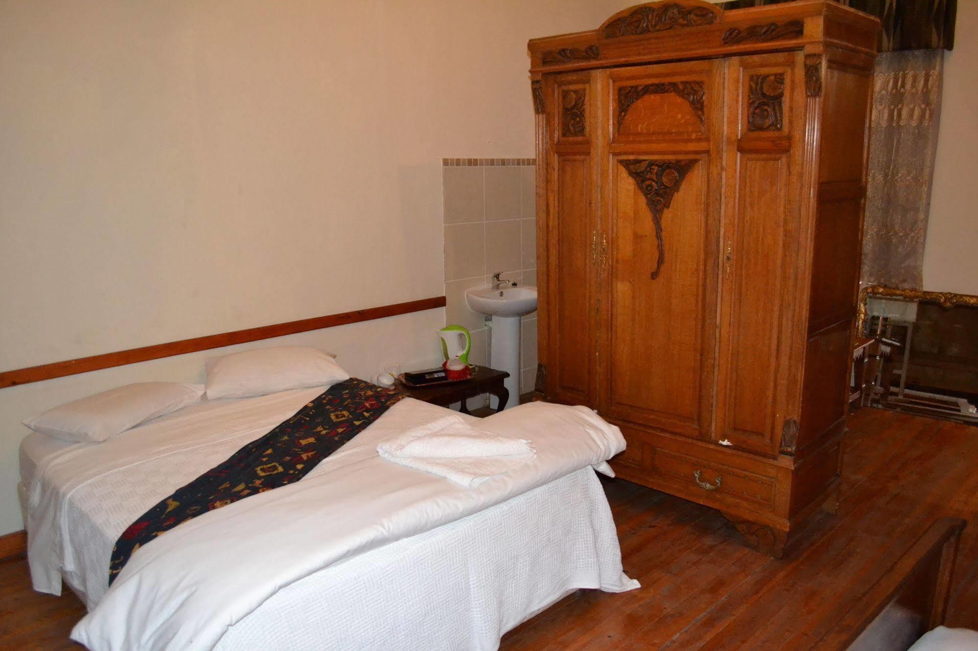 Schulteheim Hotel Uniondale  Ngoại thất bức ảnh