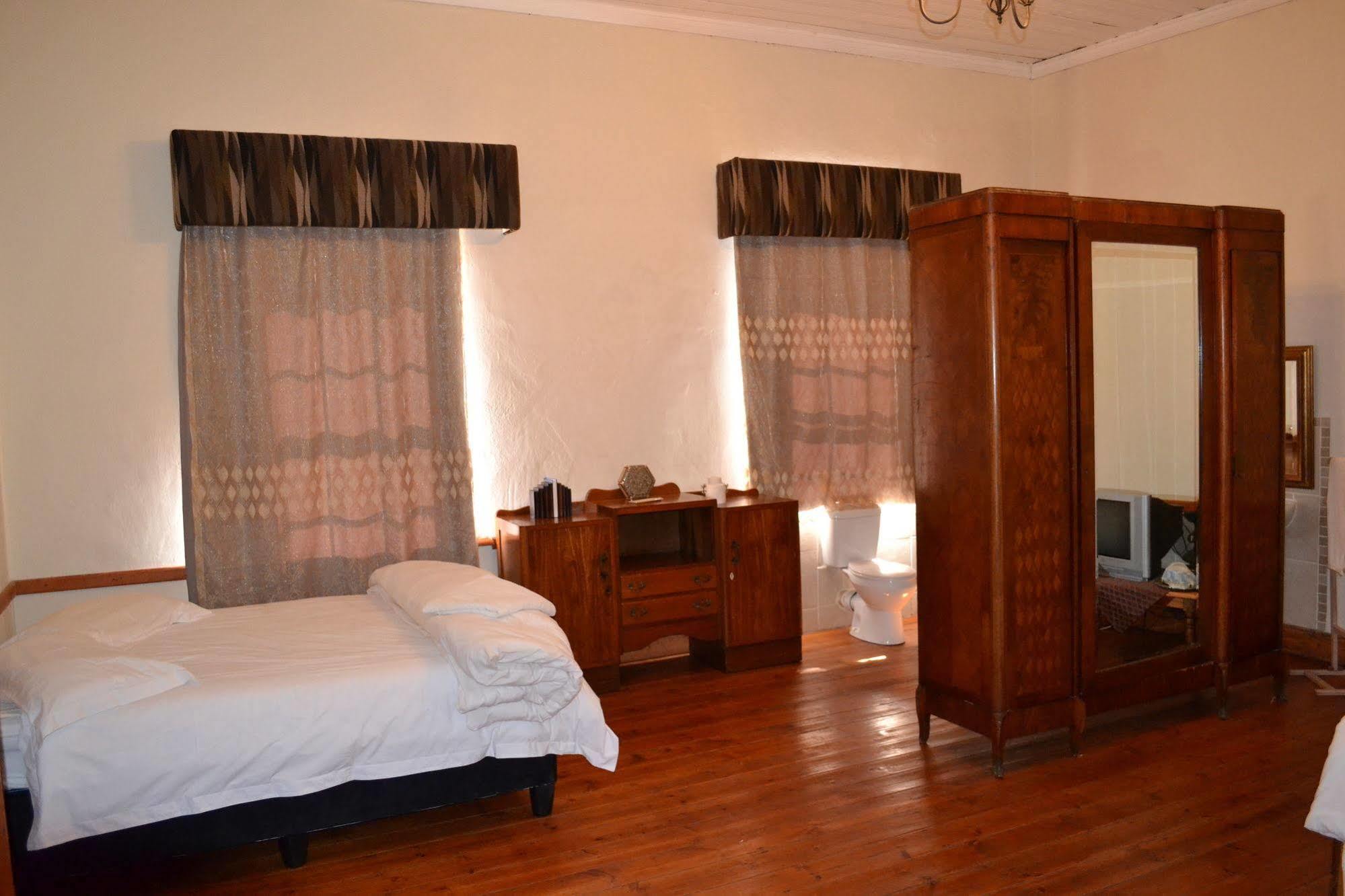 Schulteheim Hotel Uniondale  Ngoại thất bức ảnh